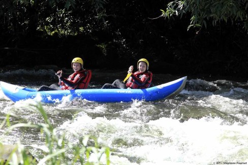 Rafting en eaux vives dans une oasis à La Réunion