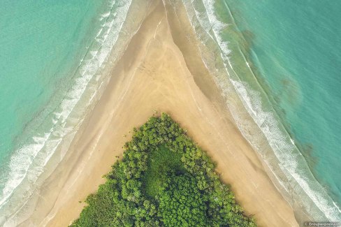 Vue aérienne du parc national Marino Ballena au Costa Rica