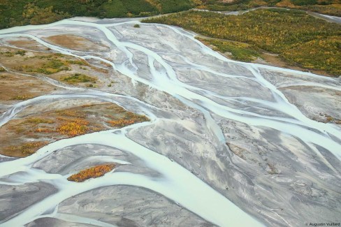 Lit de rivière à Lake Clark National Park