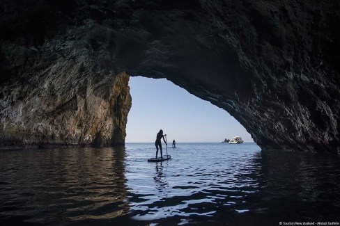 Northland-paddle-et-plongee-a-Poor-Knights-NZ-Tourism-Alistair-Guthrie-web