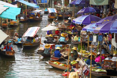Marché flottant d'Ampawa
